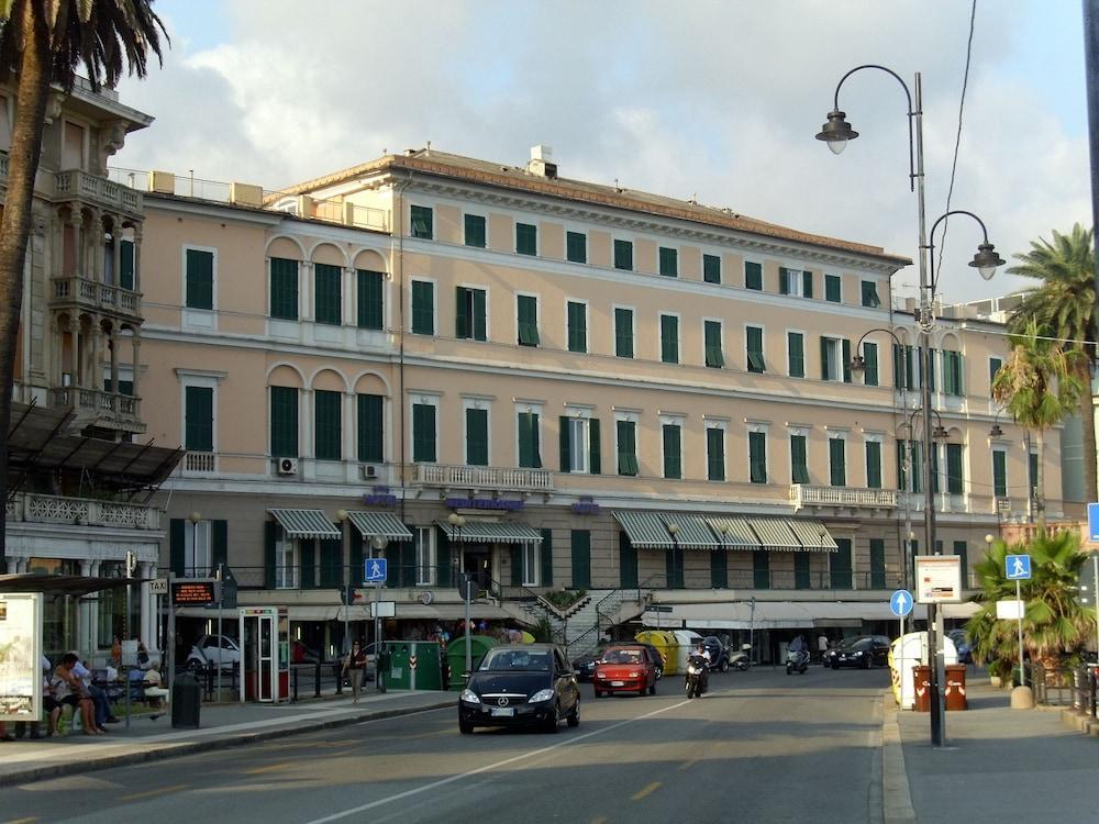 Hotel Mediterranee Γένοβα Εξωτερικό φωτογραφία