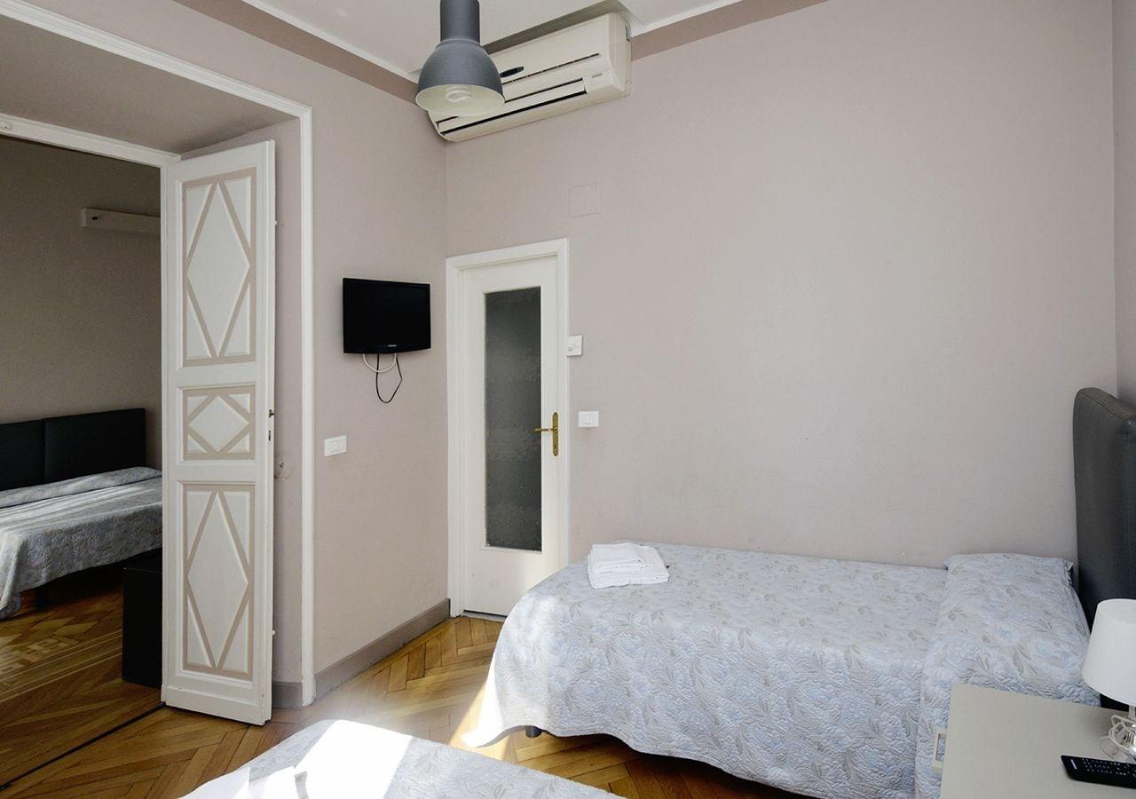 Hotel Mediterranee Γένοβα Εξωτερικό φωτογραφία