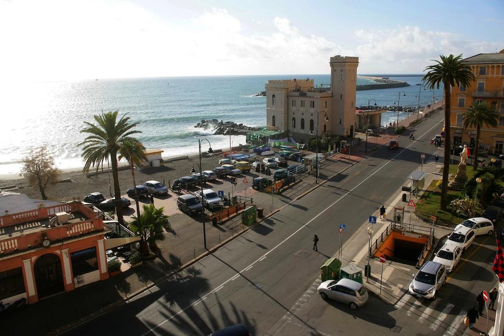 Hotel Mediterranee Γένοβα Εξωτερικό φωτογραφία