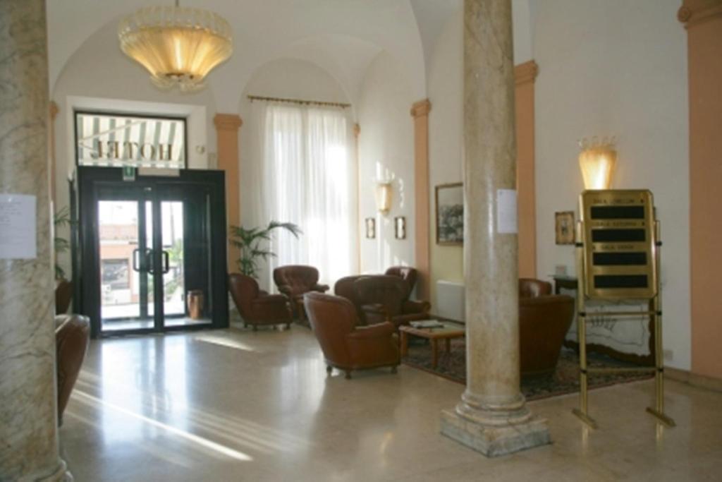 Hotel Mediterranee Γένοβα Εξωτερικό φωτογραφία