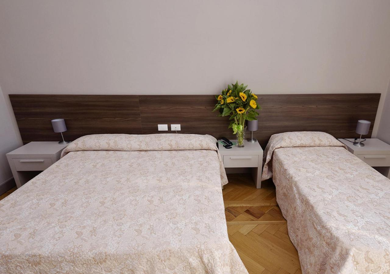 Hotel Mediterranee Γένοβα Εξωτερικό φωτογραφία